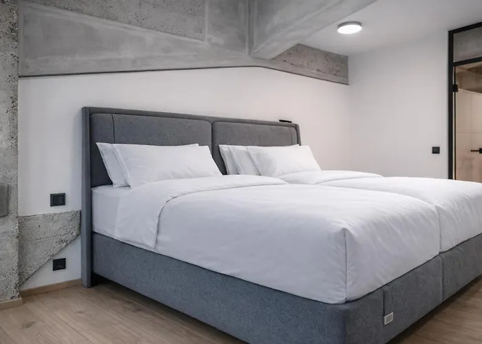 Kolbenova Signature Lofts Apartment *