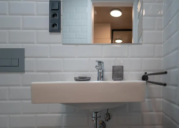 Design Loft Kolbenova, Metro, Parking * Praga