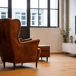 شقة Design Loft Kolbenova, Metro, Parking