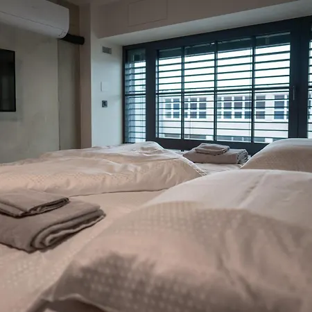 Design Loft Kolbenova, Metro, Parking * براغ