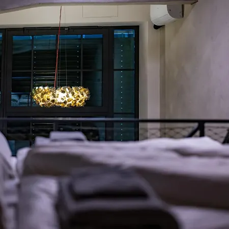 Design Loft Kolbenova, Metro, Parking شقة براغ