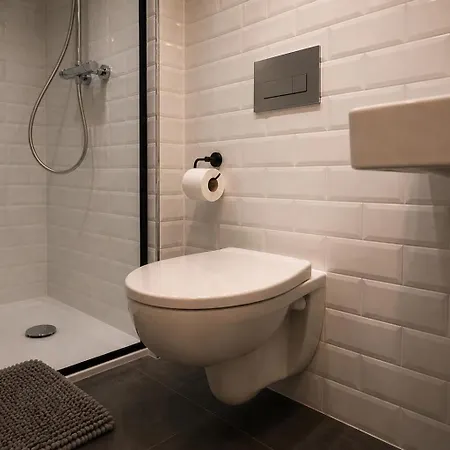 Design Loft Kolbenova, Metro, Parking Lejlighed *