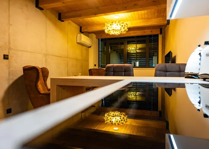 Apartment Design Loft Kolbenova, Metro, Parking