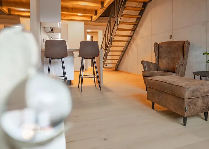 Apartment Design Loft Kolbenova, Metro, Parking